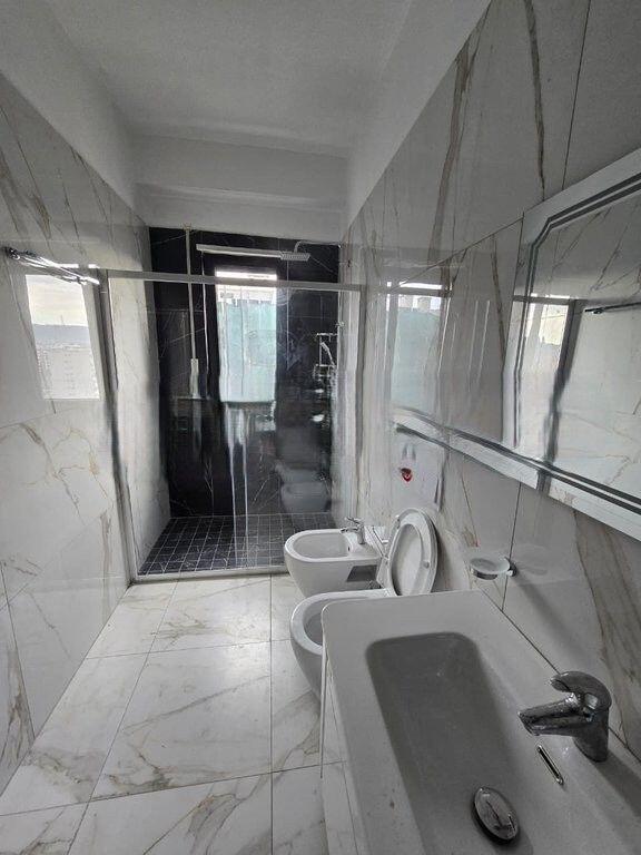 Apartament 1+1+ 1 Post Parkimi ne Astir 600 € /Muaj