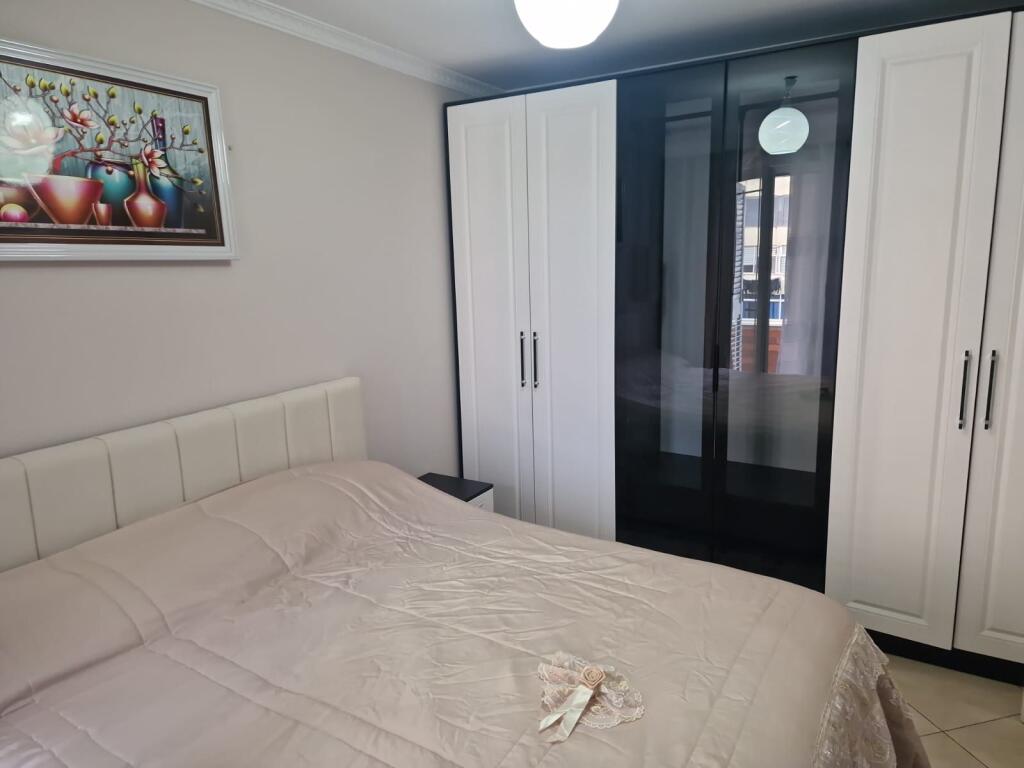 Jepet me qera apartament 2+1 te Zogu i Zi