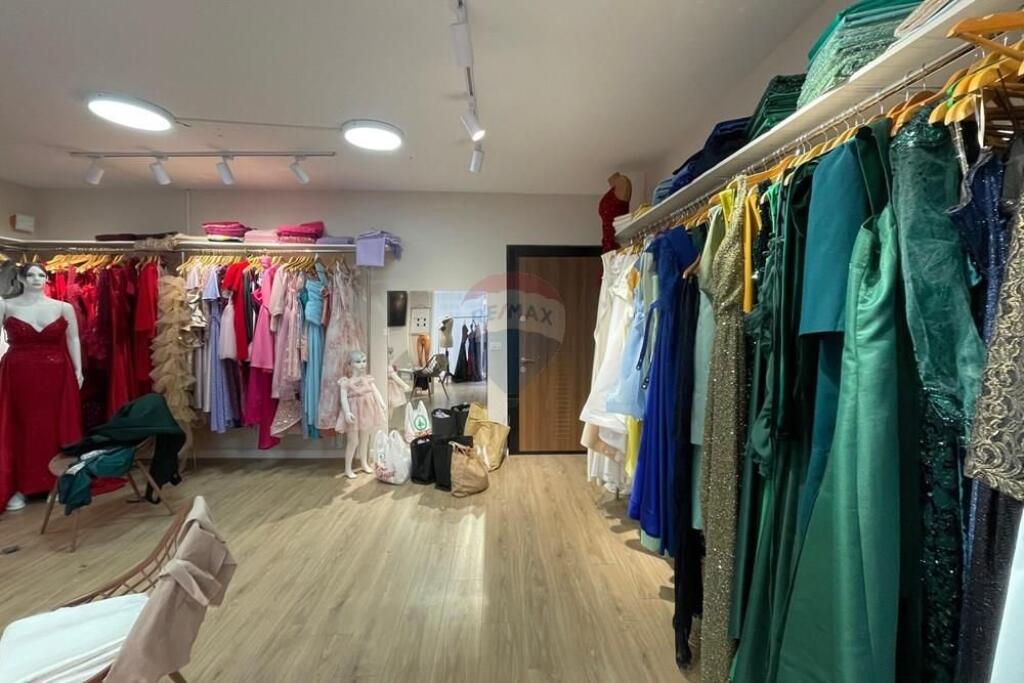 Locale Commerciale in Affitto presso il Complesso Tom Doshi