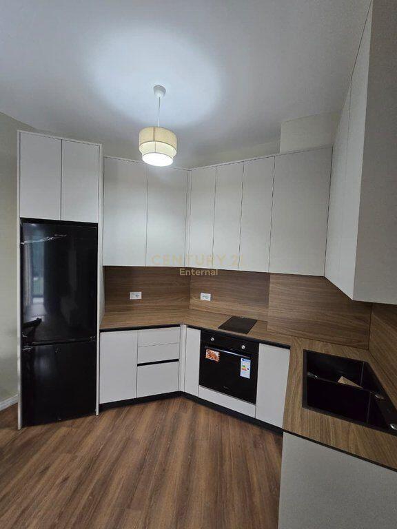 Apartament 1+1+ 1 Post Parkimi ne Astir 600 € /Muaj