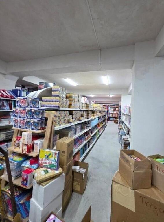 Për Shitje – Magazinë , Rruga Ardeno, Tiranë
