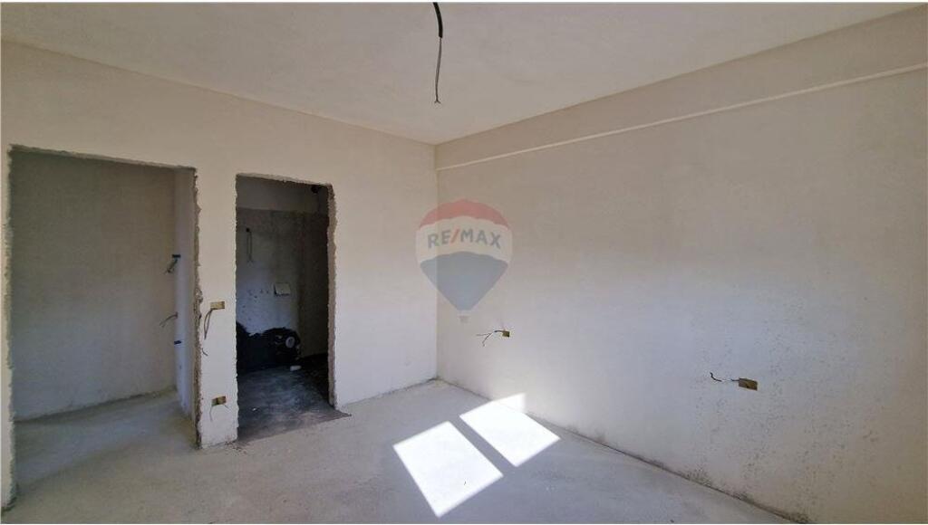 🏢 Apartament 2+1+2 – Për Shitje | Transballkanike, Vlorë