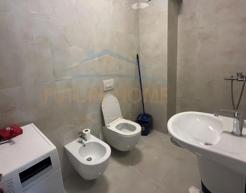 Qera, Apartament 2+1+2+Post Parkimi , Yzberisht.