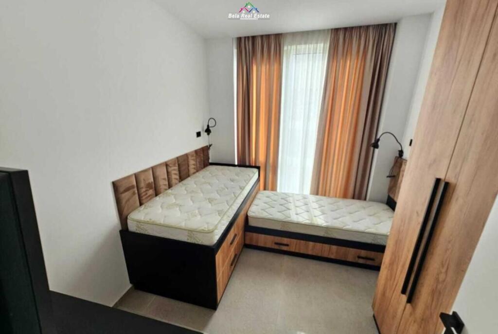 Appartamento In Affitto 2+1+Posto Auto Al Lago Secco (ID B2201690) Tirana