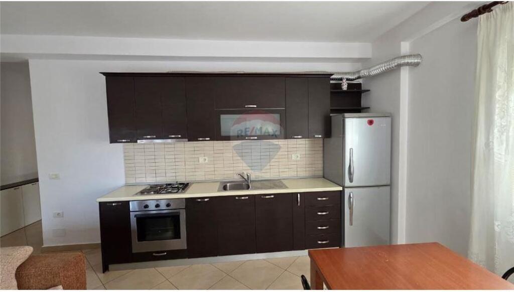 🏠 Appartamento 1+1 – In Affitto Lungomare, Vlore
