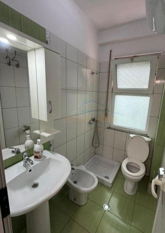Affitto, Appartamento 2+1+2, Via 5 Maji, Tirana.