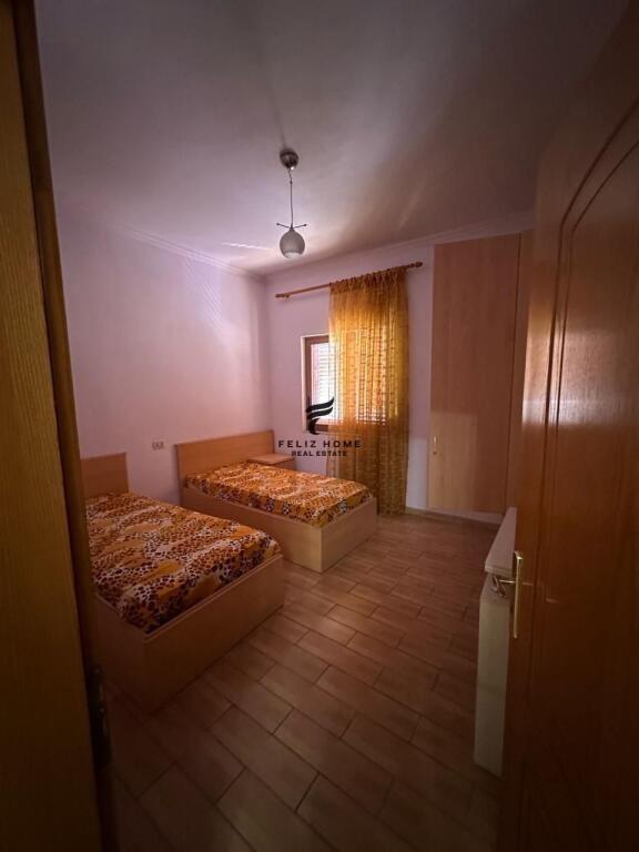 PRIVATE VILLA FOR SALE 3 FLOORS PORCELAN 360,000 EURO