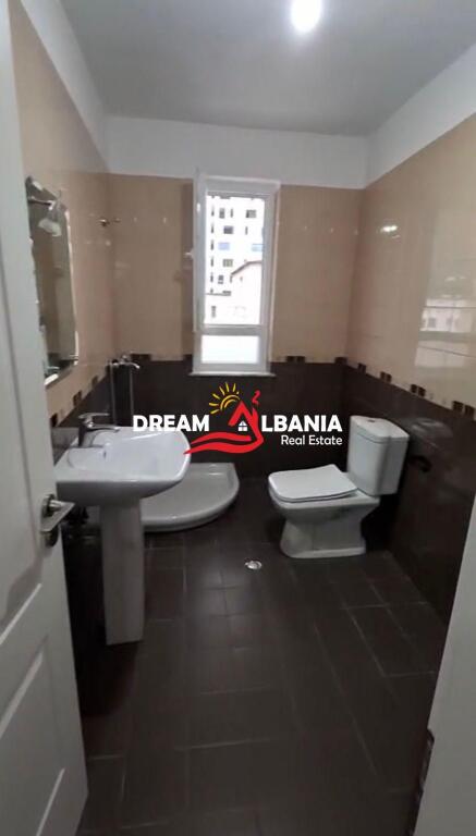 Apartament 1+1 per shitje tek 21 Dhjetori, prane Hotel Mondial ne Tirane (ID 4119458)