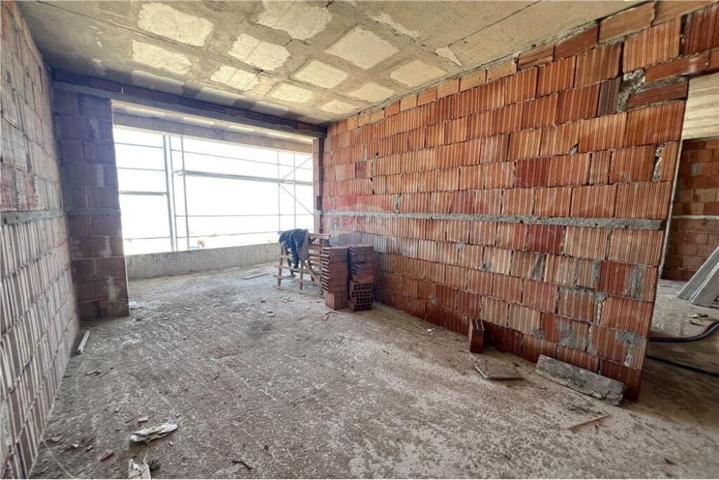 🌊 Appartamento 1+1 con Vista Mare Frontale – Lungo Mare, Vlorë