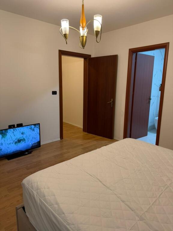 Apartament me Qira te Rruga Elbasanit