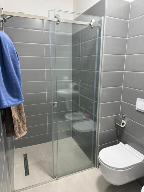 Apartament modern me qira në një nga rezidencat më të kërkuara 🏙️