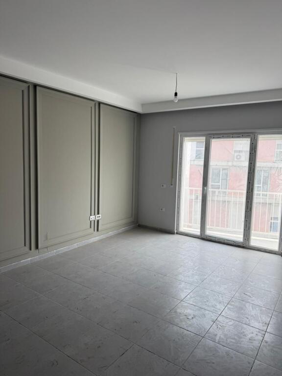 🏡 Jepet me Qira Apartament 2+1+2