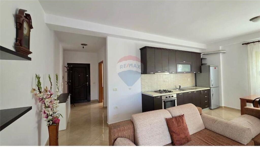 🏠 Appartamento 1+1 – In Affitto Lungomare, Vlore