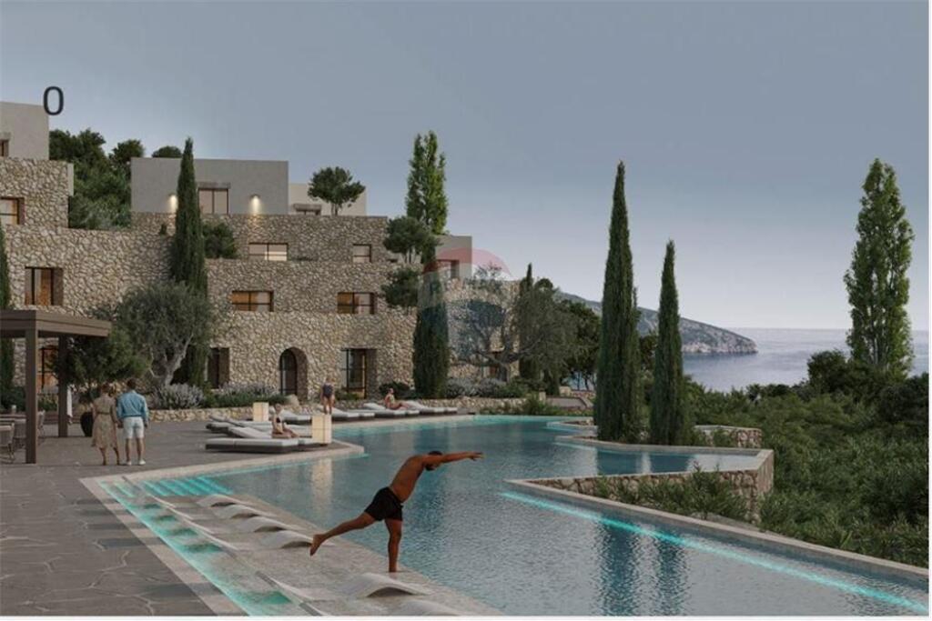 🏠 Apartament Luksoz 2+1 – Për Shitje 📍 Dhermi, Vlorë