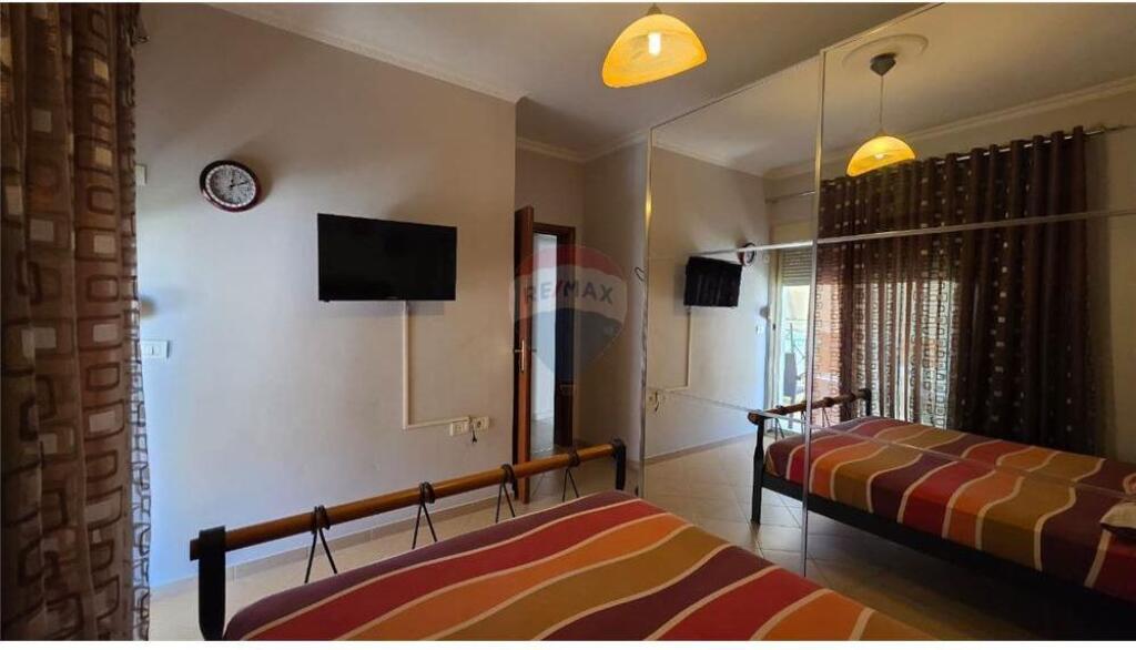 🏠 Appartamento 2+1 – In Vendita 📍 Via Onufri, vicino alla Chiesa Ortodossa, Vlora