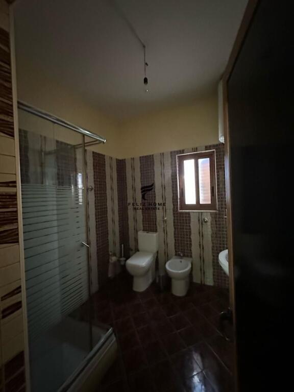PRIVATE VILLA FOR SALE 3 FLOORS PORCELAN 360,000 EURO