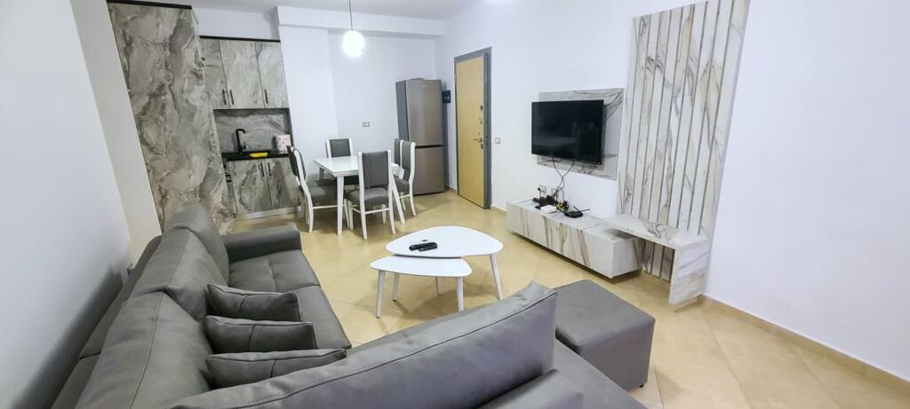 Si affittano 7 appartamenti stagionali 1+1, Lungomare Vlore