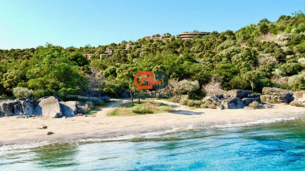 At Cape Rodon, Duplex 2+1+2 For Sale Only 200m From The Sea!