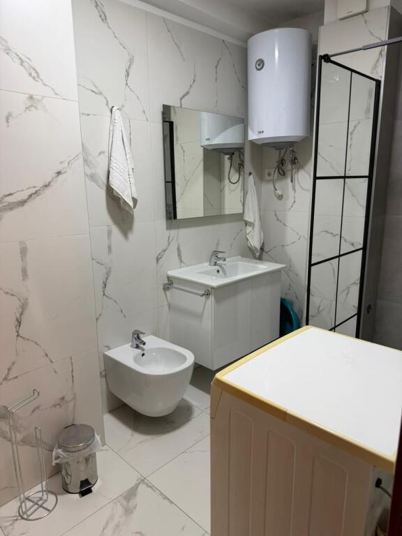 Apartament me Qira te Rruga Elbasanit
