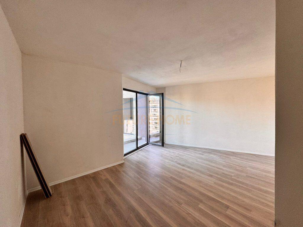 Shitet, Apartament 2+1 , Ish Fusha Aviacionit , Tirane