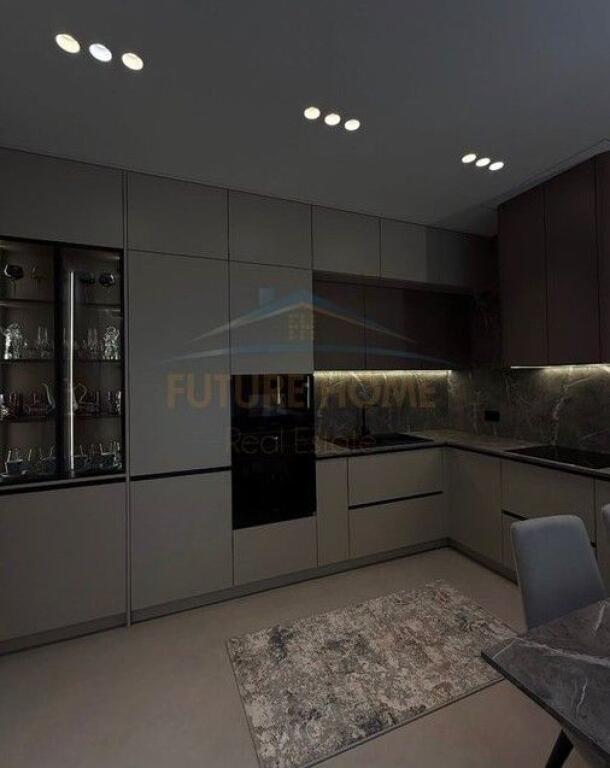 Disponiamo di Appartamento 1+1+Posto auto | Residenza Erli – Porcellana, Tirana.