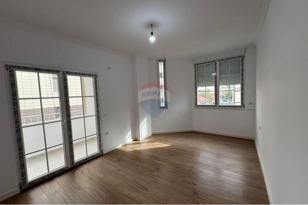 Apartment - For Sale - Bogdaneve Street, Tirana(ID: 530471001-366)