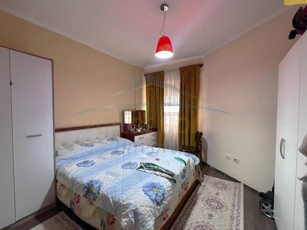 In vendita, Appartamento 2+1, Zogu i Zi, Tirana.