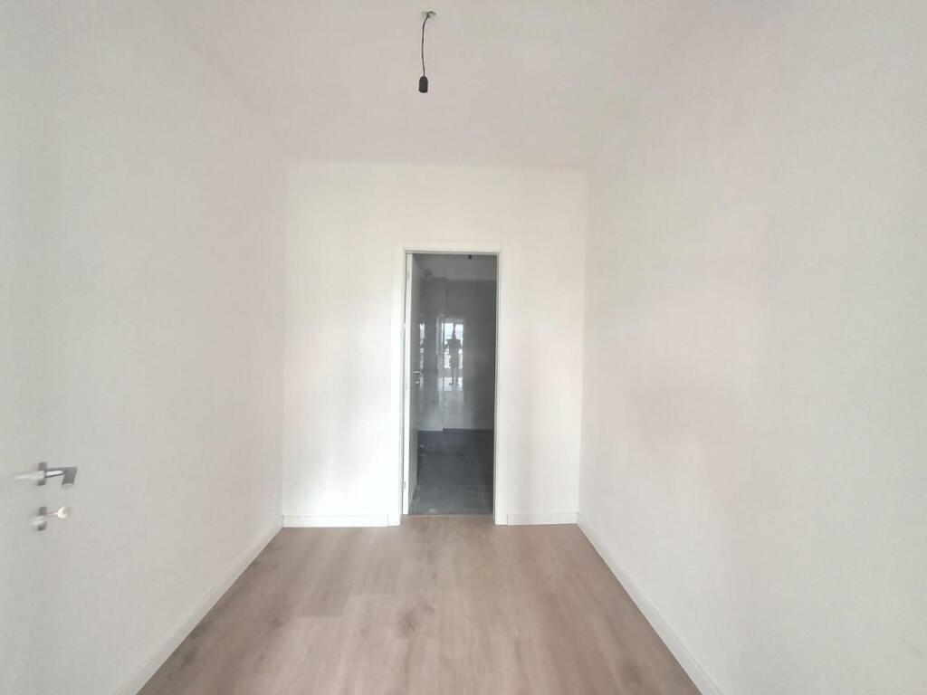 3+1 apartment with veranda for sale – Qemal Stafa Street