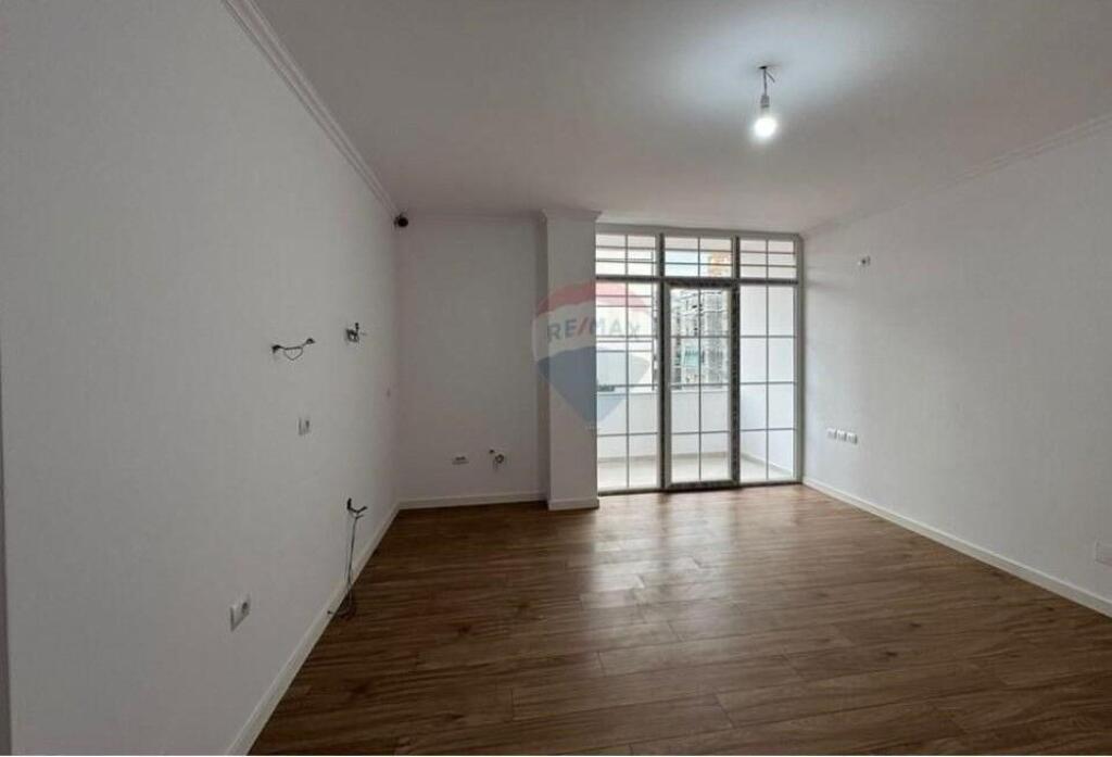 Apartment - For Sale - Bogdaneve Street, Tirana(ID: 530471001-367)