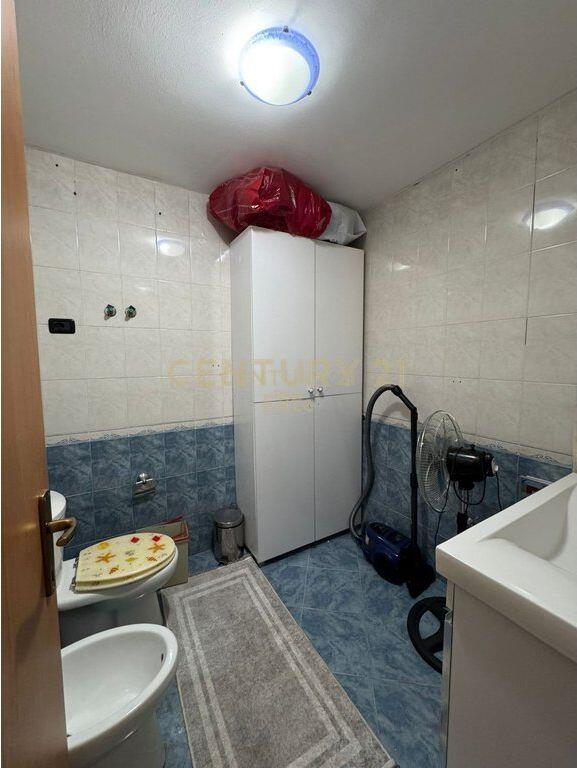 APPARTAMENTO IN AFFITTO 2+1+2 CON GARAGE VICINO A BRYLLI