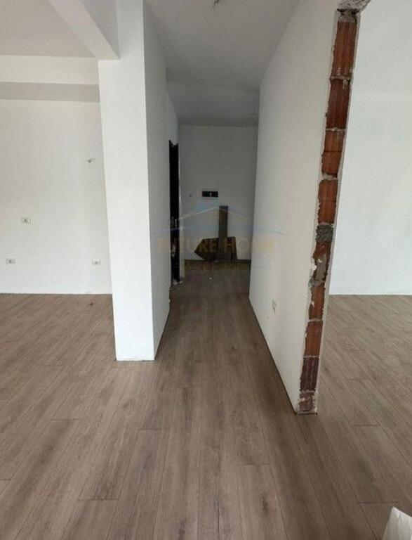 Shitet, Apartament 2+1, Don Bosko, Tiranë