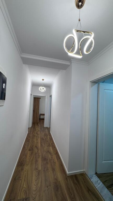 Shitet apartament 2+1 ne Don Bosco