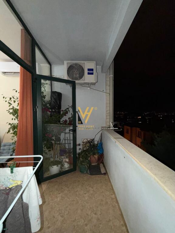 SHITET APARTAMENT 2+1+2+BLK TE TELEFERIKU, FRESK 140.000 EURO
