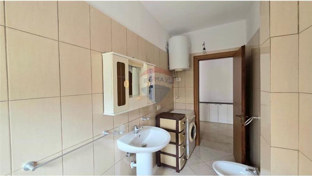 🏠 Appartamento 1+1 – In Affitto Lungomare, Vlore