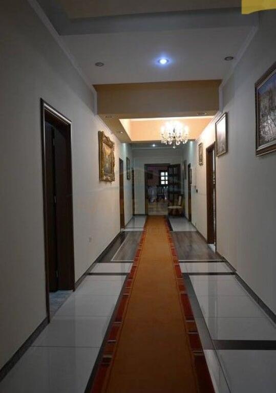 Qera, Resort, Mullet