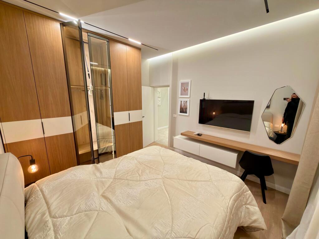 📣 QERA SUPER Apartament 1+1 📍 Rruga e "Barrikadave", Prane Shkolles "Lidhja e Prizrenit" ✨