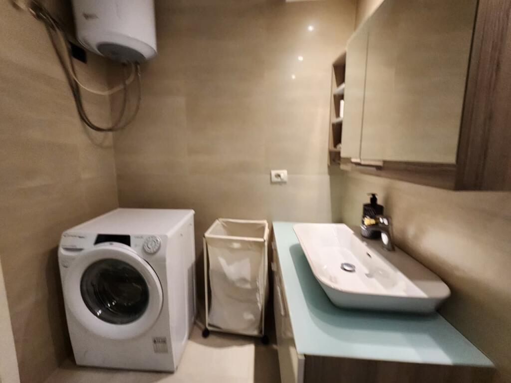 ✨SUPER APPARTAMENTO IN AFFITTO – 2+1+2wc &amp; Veranda ( 📍 Komuna Parisit / kristal Center || 200m2 || 1000 eu🔥