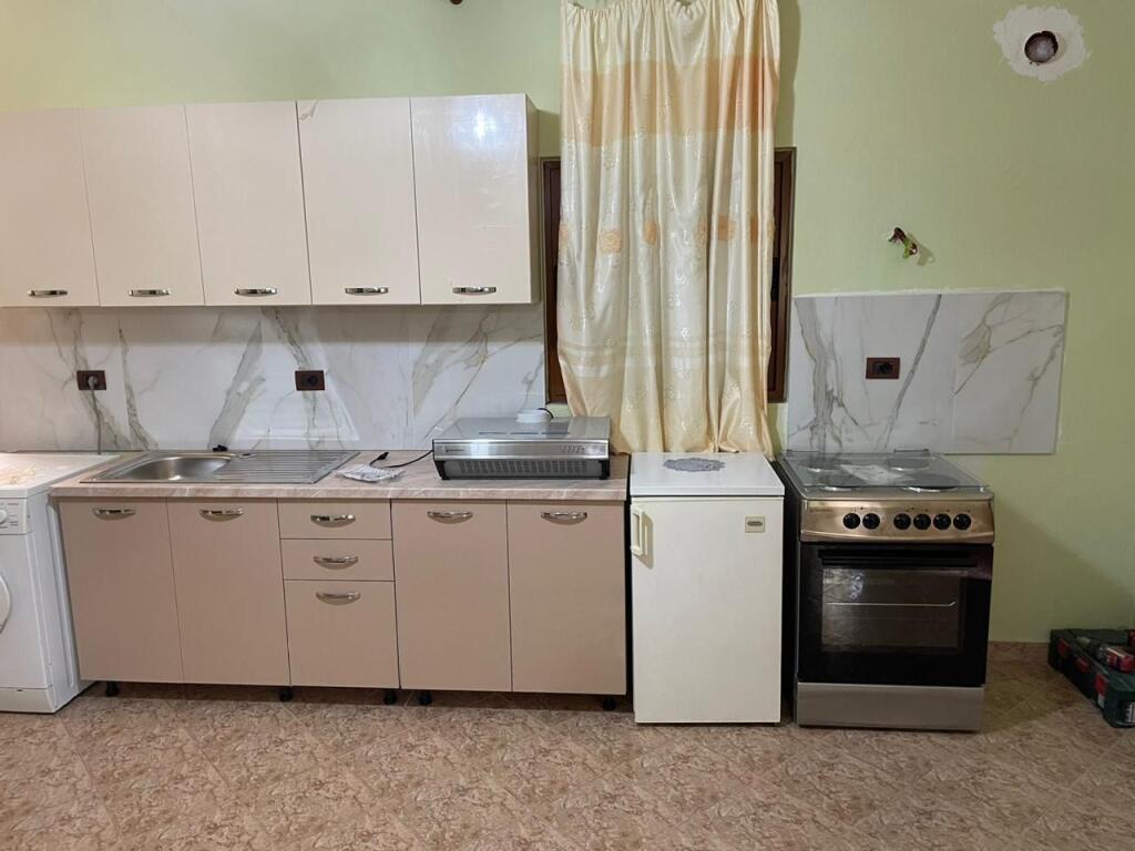 House 2+1 for rent, behind Casa Italia 450 thousand lek