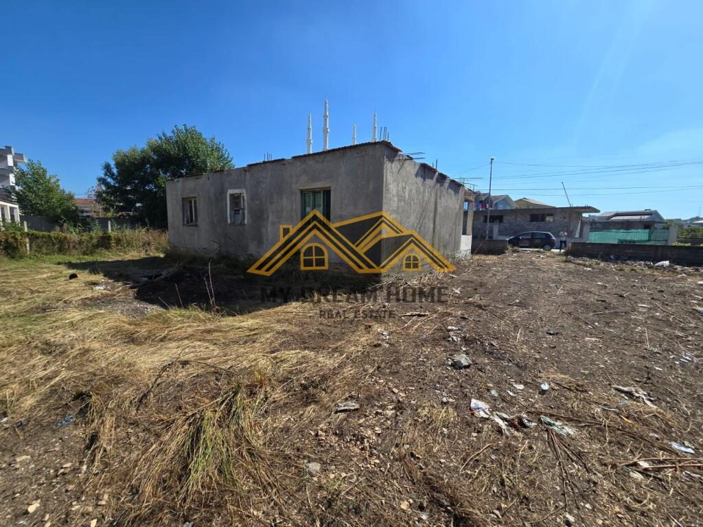 SHITET SHTEPI PRIVATE NE PLAZH DURRES!!