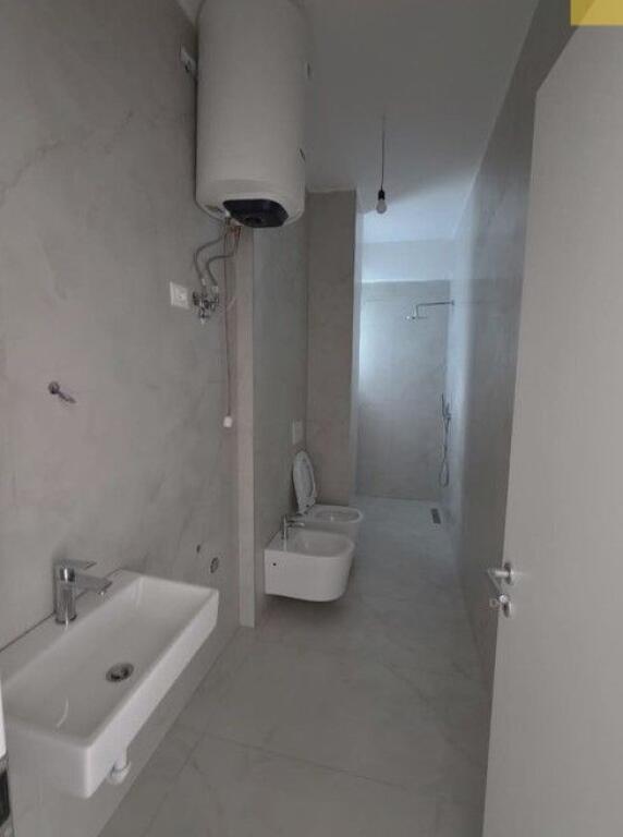 Shitet, Apartament, 1+1, Fresku, Tirane