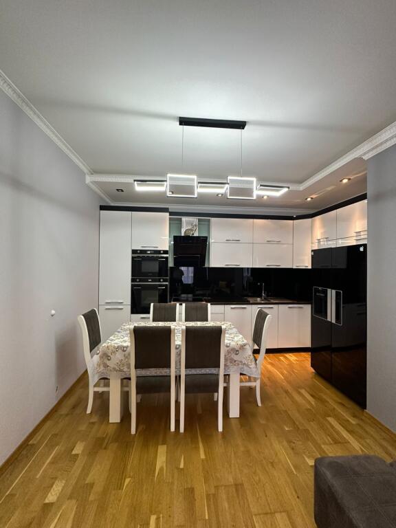 Apartament 2+1+2 per qira ne Astir