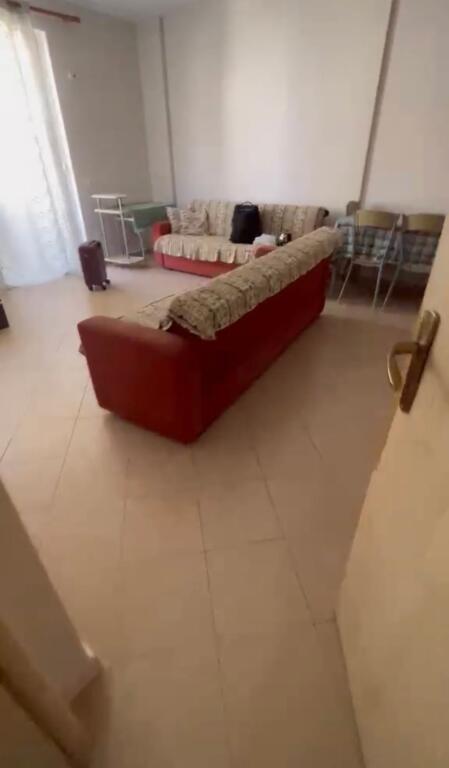 Apartament 1+1 me qera ne Astir mbrapa Bar Sorriso