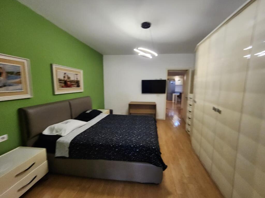 ✨SUPER APPARTAMENTO IN AFFITTO – 2+1+2wc &amp; Veranda ( 📍 Komuna Parisit / kristal Center || 200m2 || 1000 eu🔥