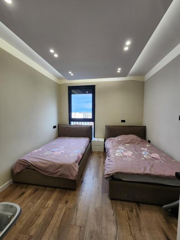 ✨IN AFFITTO; Super appartamento 2+1+2 wc+ 1 posto auto (📍Parco Olimpico - Complesso Dinamo )  || 105 m2 || 1300 euro/mese || (incluso il parcheggio)
