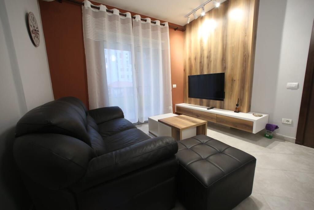 Apartment 1+1 for rent in Durres center is given