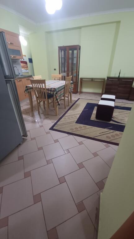 Affittasi appartamento 1+1 in via Durazzo