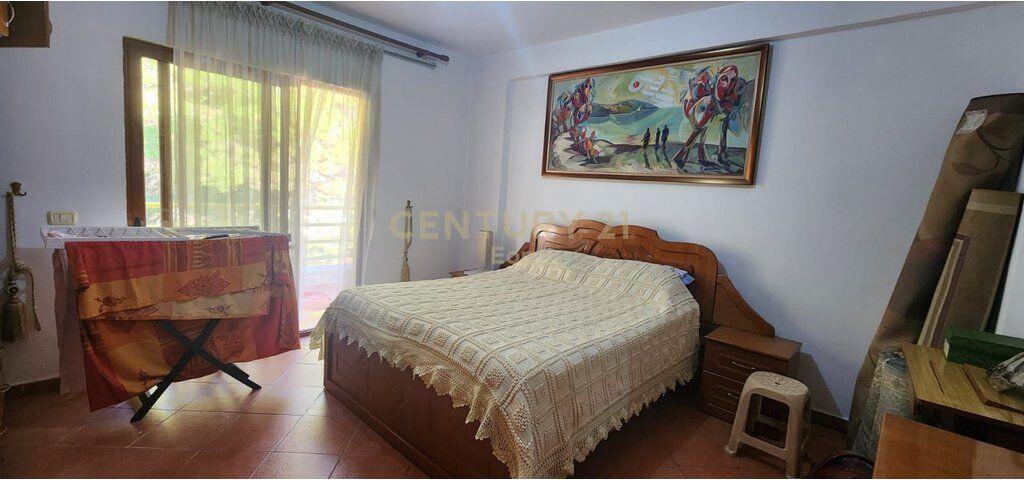 FOR RENT 2+1 APARTMENT NEAR THE GREEK SCHOOL! 400 €