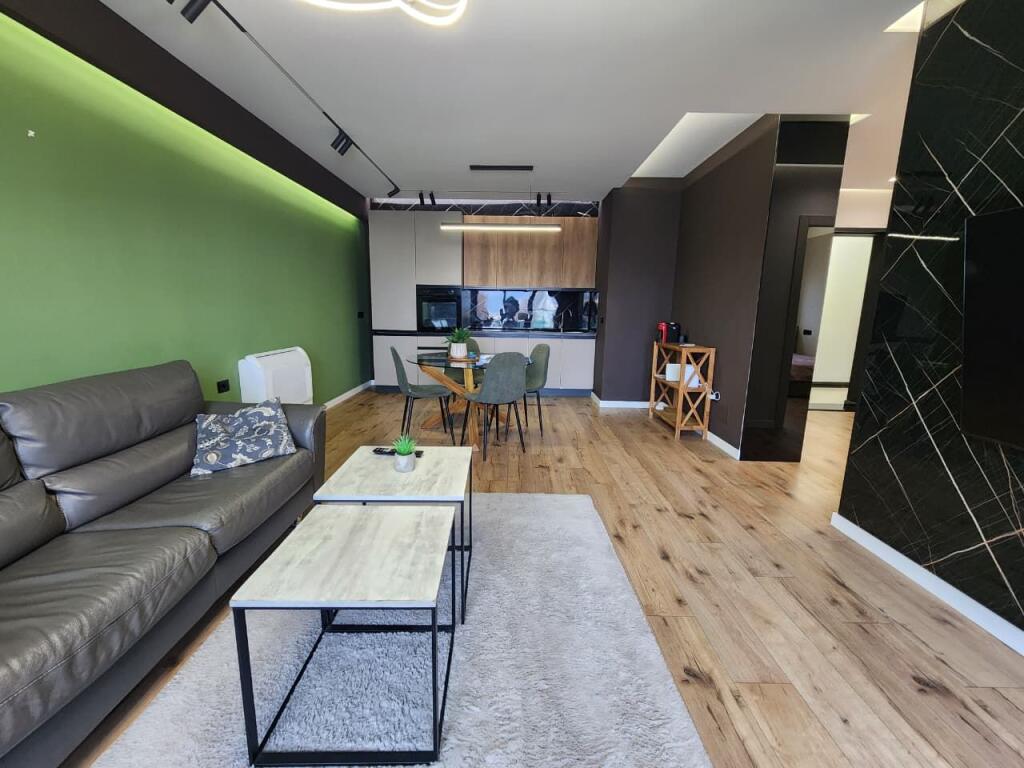 ✨IN AFFITTO; Super appartamento 2+1+2 wc+ 1 posto auto (📍Parco Olimpico - Complesso Dinamo )  || 105 m2 || 1300 euro/mese || (incluso il parcheggio)
