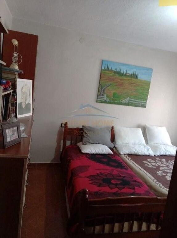 Shitet, Apartament 2+1, Rruga Asim Vokshi, Tirane