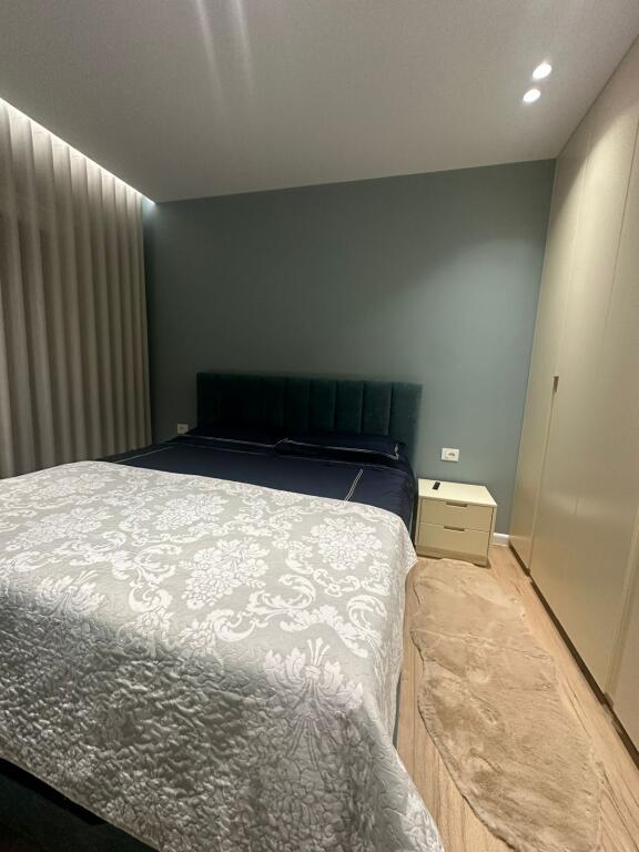 Appartamento 1+1 in affitto, con una superficie di 70m2.